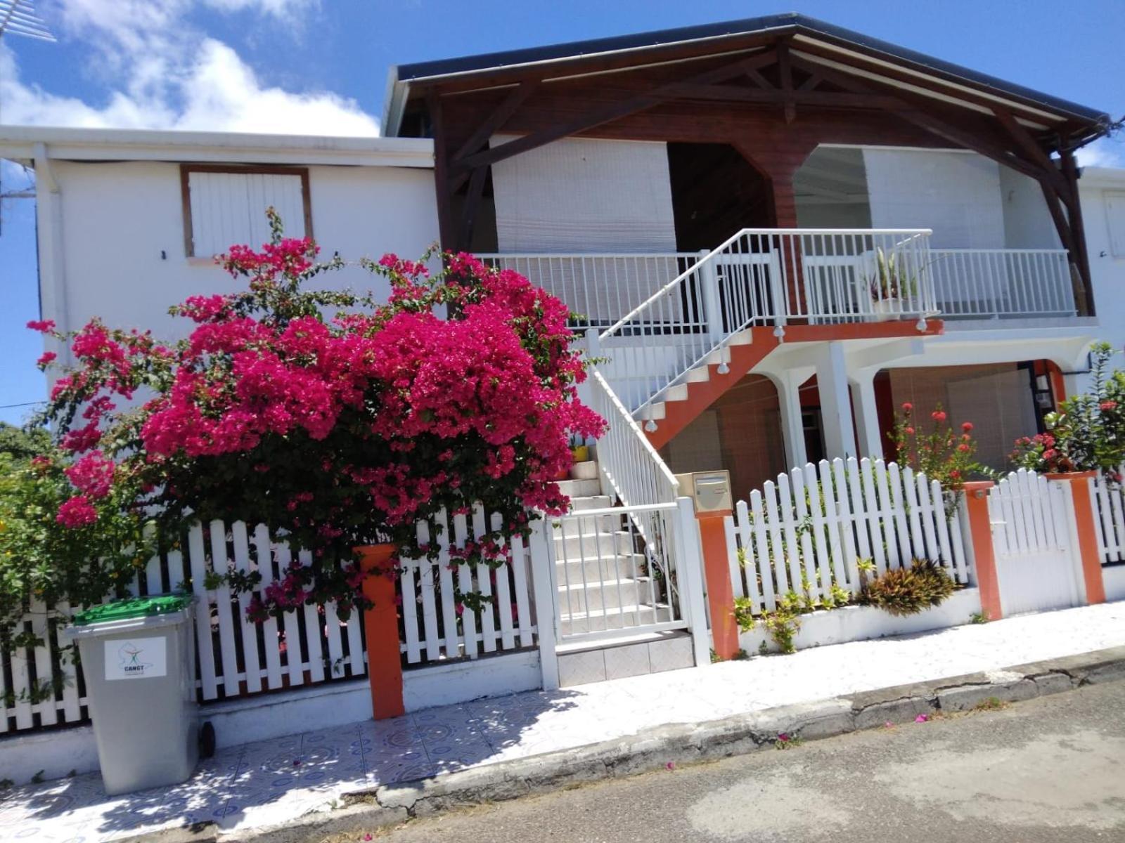 Villa Fleurie Anse-Bertrand Exterior photo